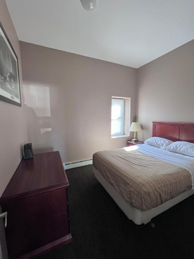 Hwy 17 Hotel Wawa Esterno foto