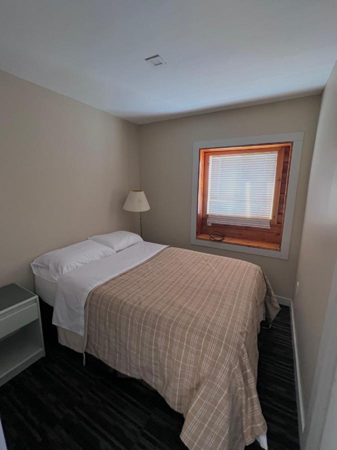 Hwy 17 Hotel Wawa Esterno foto